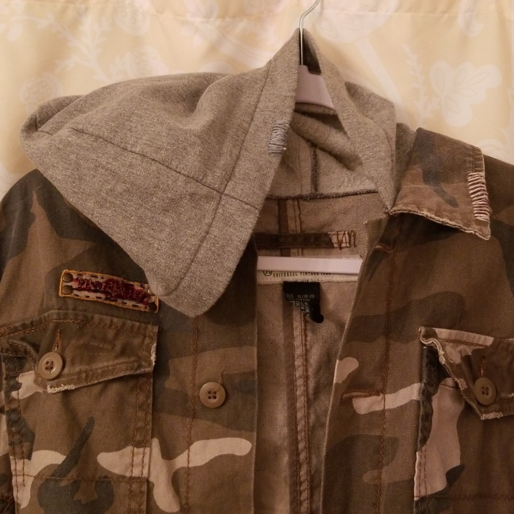 Camo jacket! - Picture 2 of 4